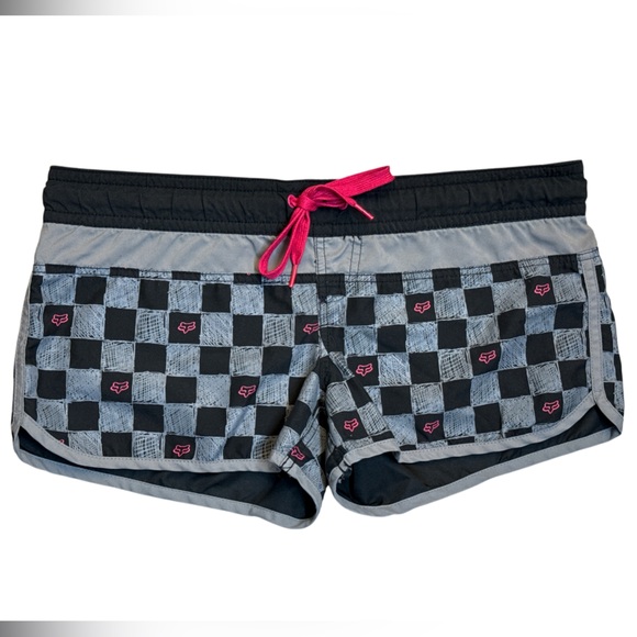 Y2K Fox Girls Gray and Black Checkered Women's Shorts Size Large - Picture 1 of 7